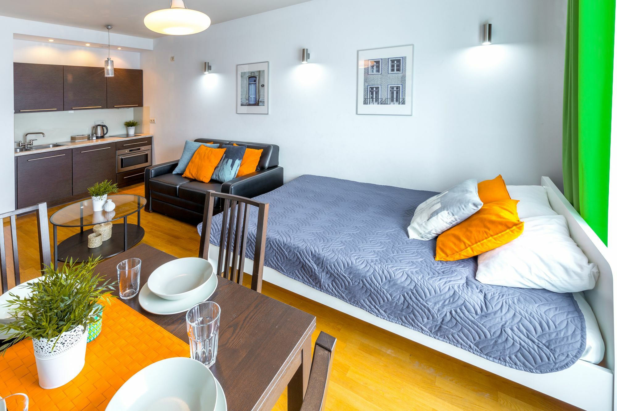 Friendhouse - Center Apartament *