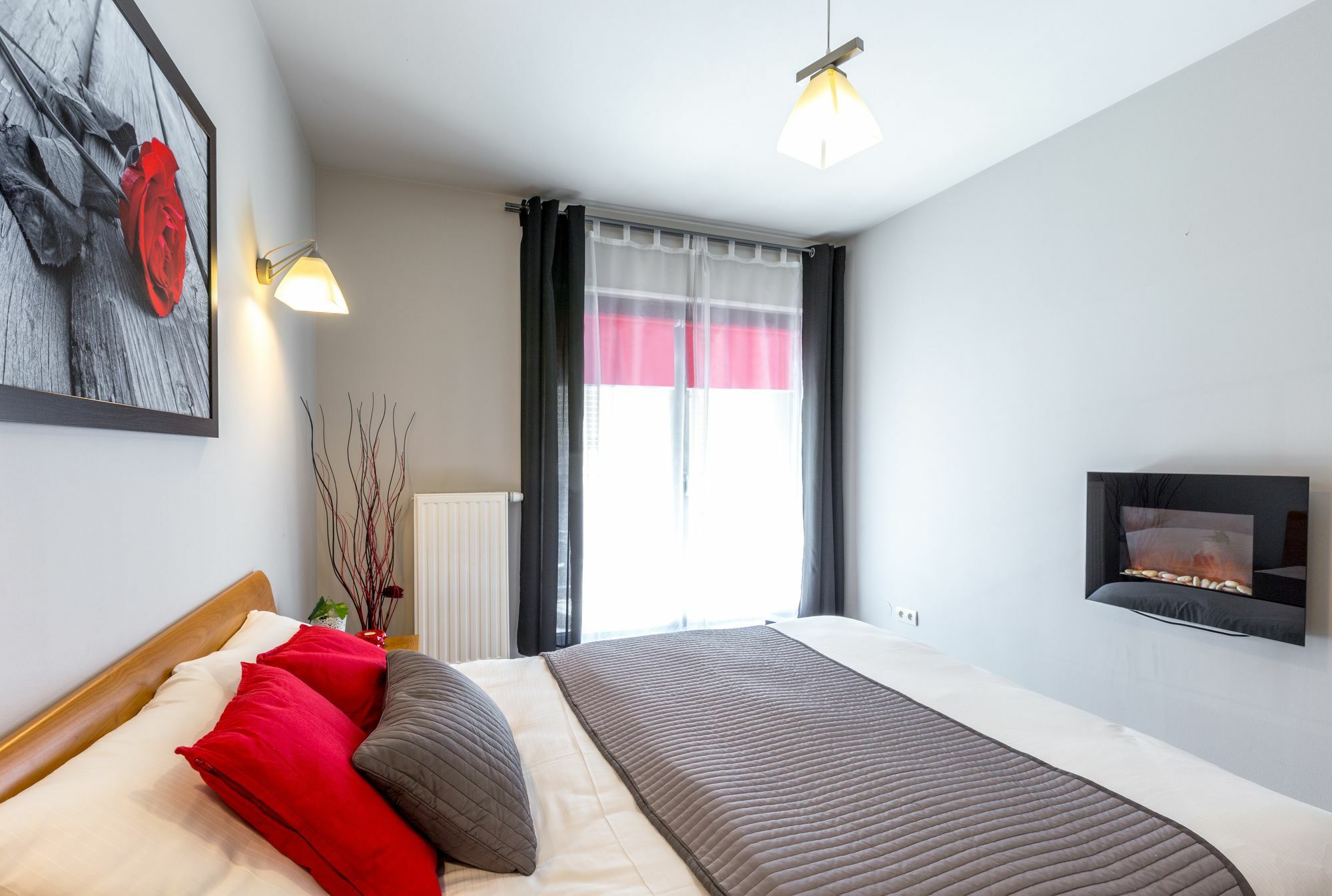 Friendhouse - Center *