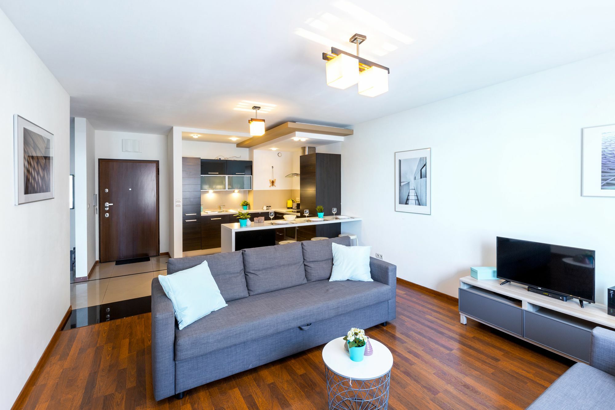 Friendhouse - Center Apartament *