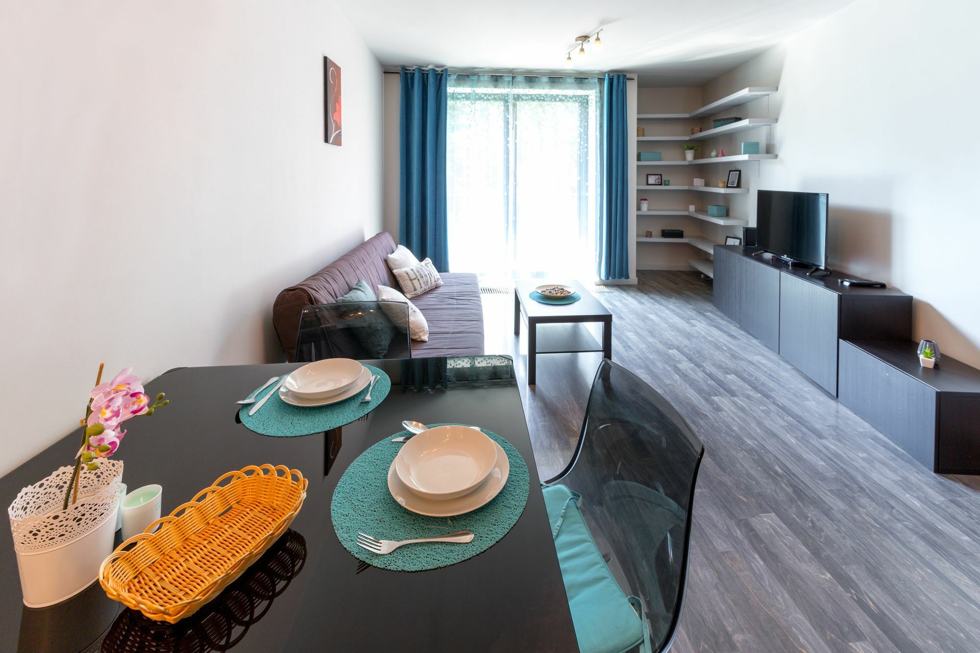 Friendhouse - Center